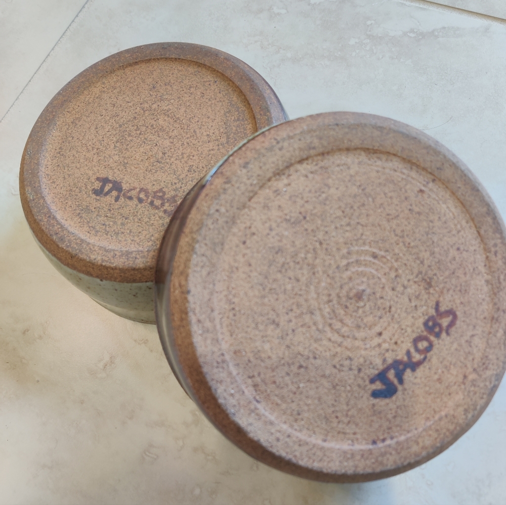 Handcrafted Ceramic Bowls - Picture 6 of 6